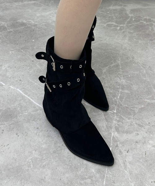 FOLLOWIN（フォロウィン）の「３color /ダブルバックルルーズスエードブーツ（ブーツ・レディース・ブラウン/ベージュ/ブラック・SMALL/MEDIUM/LARGE）」の4枚目の写真