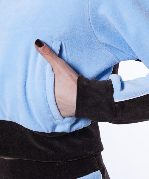 DOUBLE STANDARD CLOTHING(ダブルスタンダードクロージング)の「パシフィックヘビーベロアトラックジャケット(ブルゾン・レディース・サックスブルー/ベージュ×ブラック・38/36)」の11枚目の写真