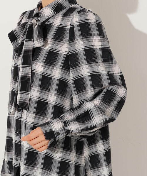 N.（N. Natural Beauty Basic）（エヌエヌナチュラルビューティーベーシック）の「チェックボウタイブラウス（シャツ/ブラウス・レディース・ブラック/ブラウン・MEDIUM）」の21枚目の写真
