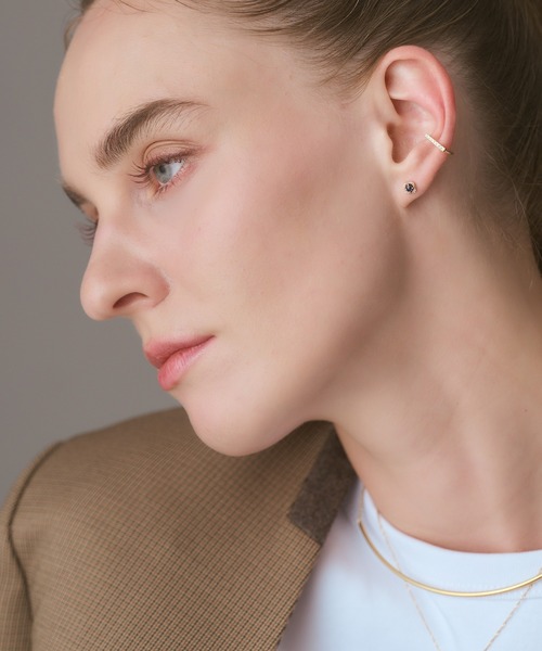 agete（アガット）の「K5紫金石／クォーツピアス（ピアス（両耳用）・レディース・ブラック系その他・FREE）」の3枚目の写真