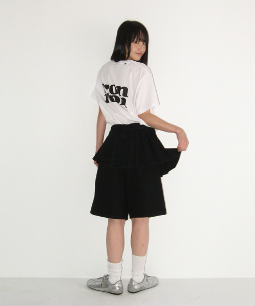 RONRON(ロンロン)の「OFF BALANCE PLEAT LAYERED SHORTS PANTS BLACK(その他パンツ・レディース・その他・SMALL/MEDIUM)」の2枚目の写真