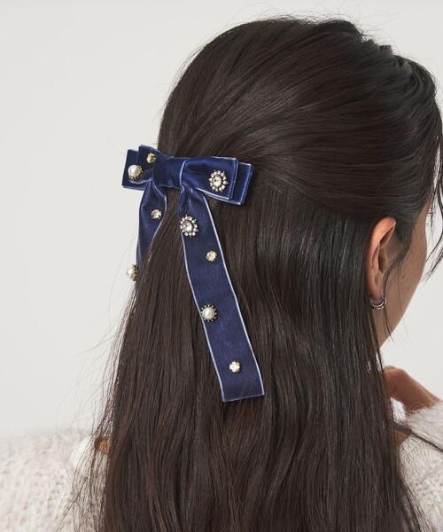 green label relaxing(グリーンレーベルリラクシング)の「キラキラパーツ リボン バレッタ(バレッタ/ヘアクリップ・レディース・ブラック/ライトグレー/ネイビー・FREE)」の14枚目の写真