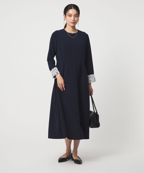 green label relaxing（グリーンレーベルリラクシング）の「［size SHORTあり］ソデレース 2WAY ワンピース（ワンピース・レディース・ネイビー・38/36/SHORT）」の14枚目の写真