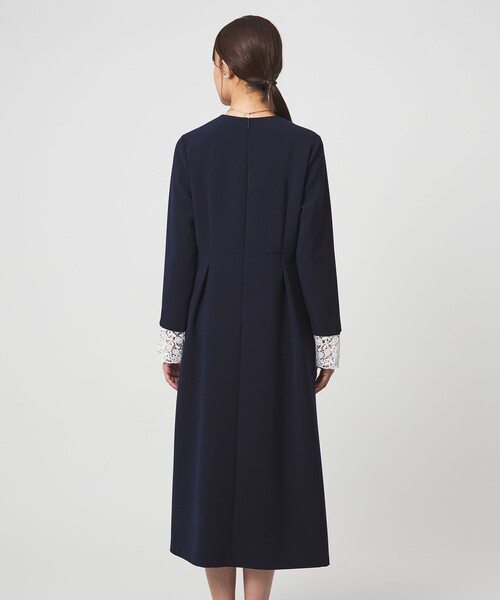 green label relaxing（グリーンレーベルリラクシング）の「［size SHORTあり］ソデレース 2WAY ワンピース（ワンピース・レディース・ネイビー・38/36/SHORT）」の20枚目の写真