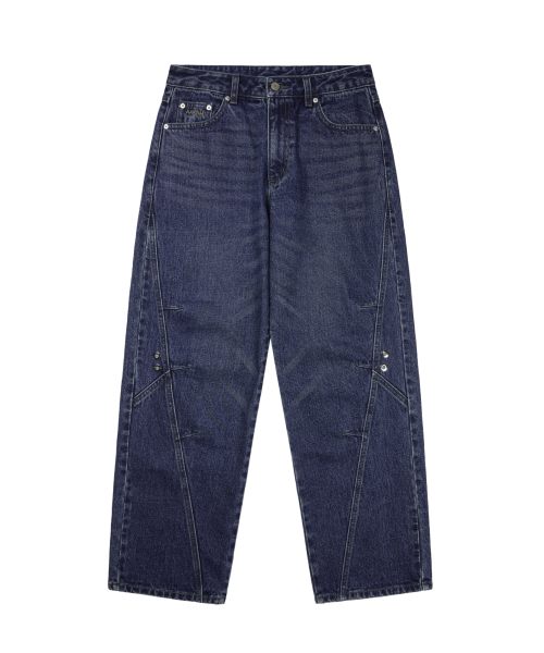 AAKAM（アーカム）の「Incision Eyelet Washed Denim Pants (Blue)（デニムパンツ・レディース・その他・1/2）」の2枚目の写真