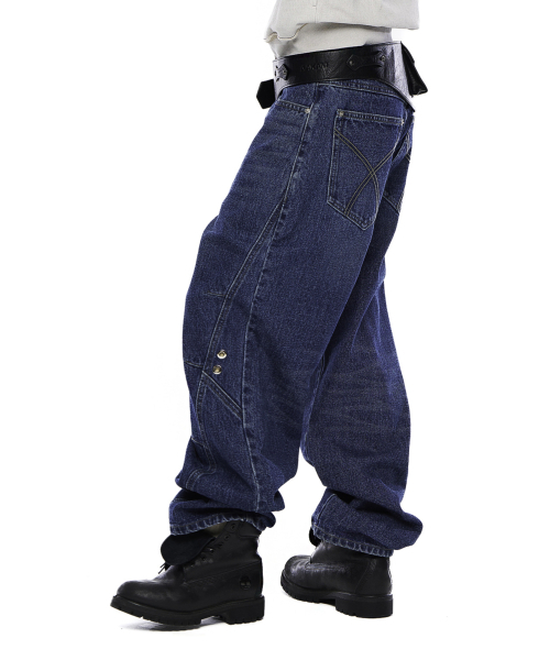 AAKAM（アーカム）の「Incision Eyelet Washed Denim Pants (Blue)（デニムパンツ・レディース・その他・1/2）」の10枚目の写真