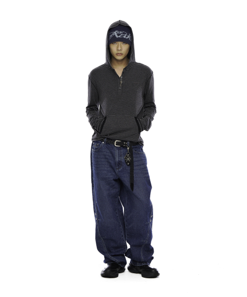 AAKAM（アーカム）の「Incision Eyelet Washed Denim Pants (Blue)（デニムパンツ・レディース・その他・1/2）」の12枚目の写真