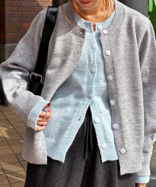 ISOOK（アイスー）の「【ISOOK / アイスー】配色レイヤードカーディガン / ニット カーディガン バイカラー 秋冬 厚手 ミドル丈 長袖 羽織り グレー ZOZOTOWN限定（カーディガン/ボレロ・レディース・グレー/チャコールグレー・FREE）」の4枚目の写真