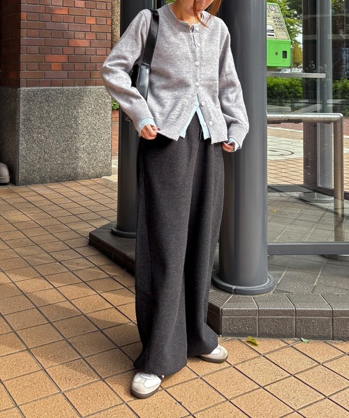 ISOOK（アイスー）の「【ISOOK / アイスー】配色レイヤードカーディガン / ニット カーディガン バイカラー 秋冬 厚手 ミドル丈 長袖 羽織り グレー ZOZOTOWN限定（カーディガン/ボレロ・レディース・グレー/チャコールグレー・FREE）」の15枚目の写真