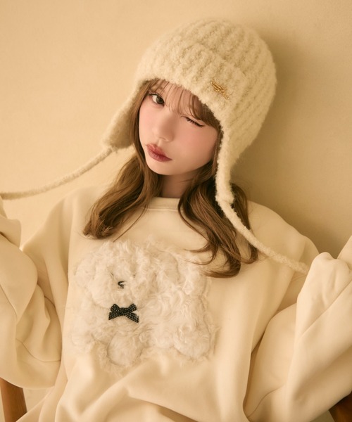 TITTY&CO.(ティティーアンドコー)の「耳当て付きループニット帽(ニットキャップ/ビーニー・レディース・ブラック/グレー/アイボリー・FREE)」の4枚目の写真