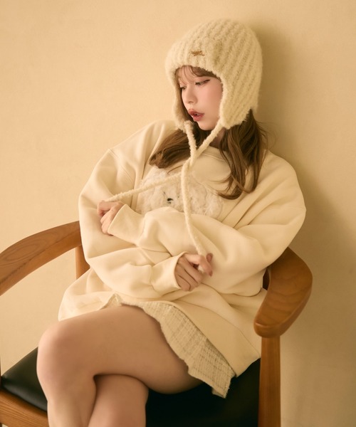 TITTY&CO.(ティティーアンドコー)の「耳当て付きループニット帽(ニットキャップ/ビーニー・レディース・ブラック/グレー/アイボリー・FREE)」の9枚目の写真