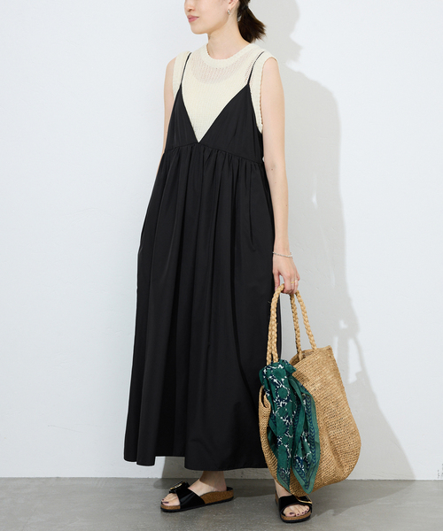 SLOBE IENA（スローブイエナ）の「《WEB限定/追加4》タフタギャザーキャミワンピース（ワンピース・レディース・ブラック・38/36）」の10枚目の写真