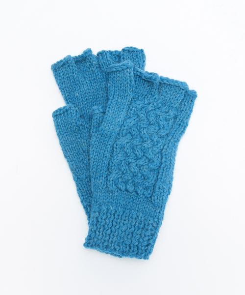 Black Sheep(ブラックシープ)の「【BLACK SHEEP / ブラックシープ】 HandKnit Cable Glove(手袋・メンズ・イエロー/ブラウン/ブラック/チャコールグレー/ブルー・FREE)」の4枚目の写真