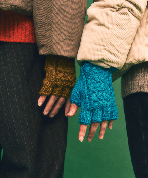 Black Sheep(ブラックシープ)の「【BLACK SHEEP / ブラックシープ】 HandKnit Cable Glove(手袋・メンズ・イエロー/ブラウン/ブラック/チャコールグレー/ブルー・FREE)」の18枚目の写真