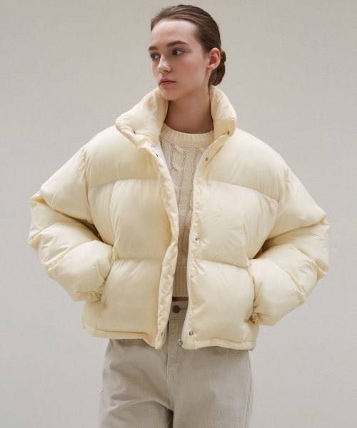 PUFFER HIGH NECK SHORT PADDING_CREAM