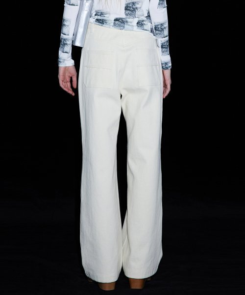 WNDERKAMMER(ブンダーカンマー)の「ワッフルストレートパンツ_アイボリー(その他パンツ・レディース・その他・MEDIUM/SMALL/X-SMALL)」の4枚目の写真