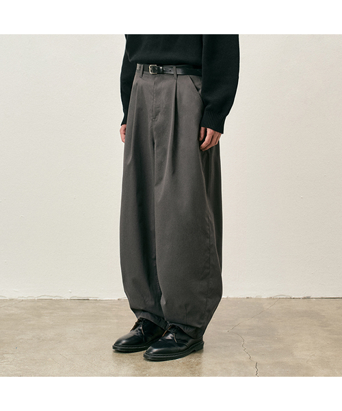 COSTUME O’CLOCK(コスチュームオクロック)の「コットンライクバルーンワンタックスラックス 6 COLOR COOSPT245(スラックス・メンズ・ブラック/ブラウン/グレイッシュベージュ/チャコール/ベージュ/ライトグレー・26/28/30/32/34)」の3枚目の写真