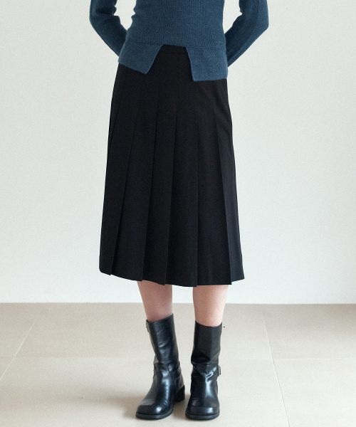 YUPPE(ヨッペ)の「プリーツウールスカート_ブラック(スカート・レディース・その他・SMALL/MEDIUM)」の2枚目の写真