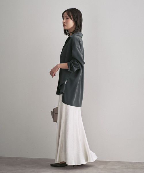 Noble（ノーブル）の「《追加》シーズンカラープレーンシャツ（シャツ/ブラウス・レディース・グリーン/チャコールグレー/ホワイト・FREE）」の13枚目の写真