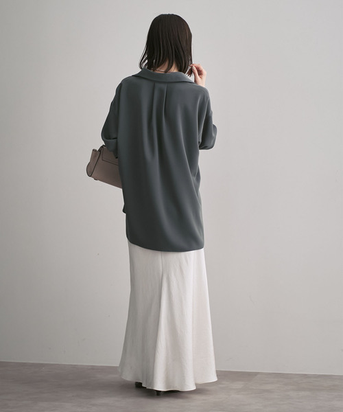 Noble（ノーブル）の「《追加》シーズンカラープレーンシャツ（シャツ/ブラウス・レディース・グリーン/チャコールグレー/ホワイト・FREE）」の14枚目の写真