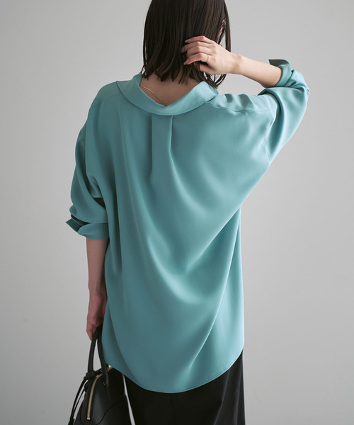 Noble（ノーブル）の「《追加》シーズンカラープレーンシャツ（シャツ/ブラウス・レディース・グリーン/チャコールグレー/ホワイト・FREE）」の7枚目の写真