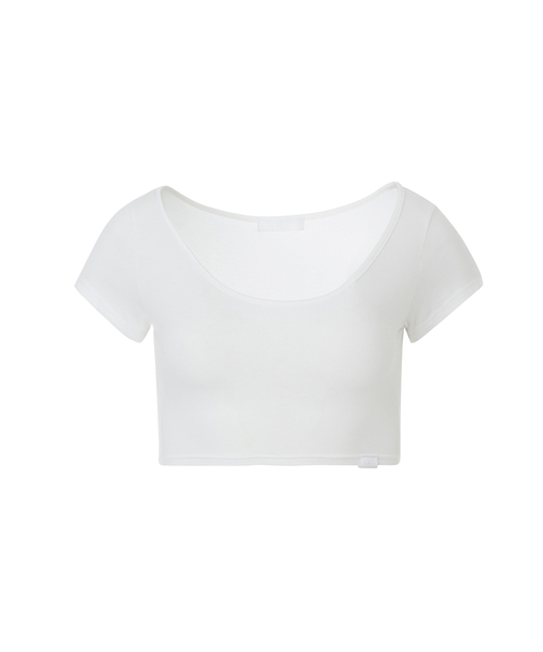 A.R.U(エイアールユー)の「CROP TEE(Tシャツ/カットソー・レディース・ホワイト/スカイブルー/ブラック/ネイビー/レッド/ライトグリーン/PINK・SMALL/MEDIUM)」の2枚目の写真