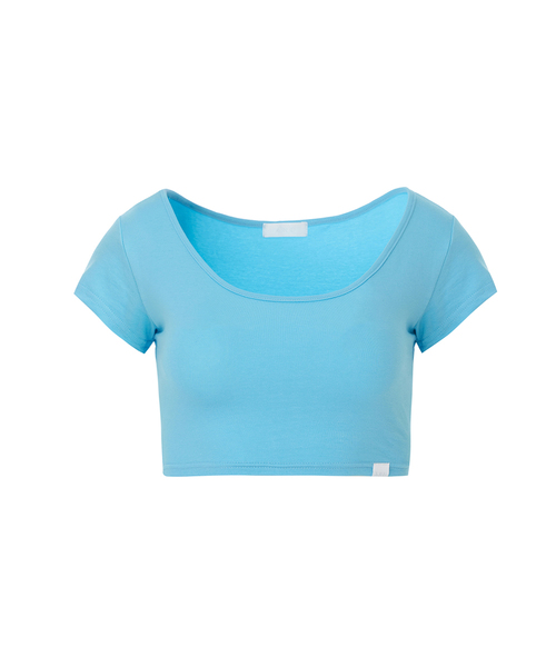 A.R.U(エイアールユー)の「CROP TEE(Tシャツ/カットソー・レディース・ホワイト/スカイブルー/ブラック/ネイビー/レッド/ライトグリーン/PINK・SMALL/MEDIUM)」の4枚目の写真