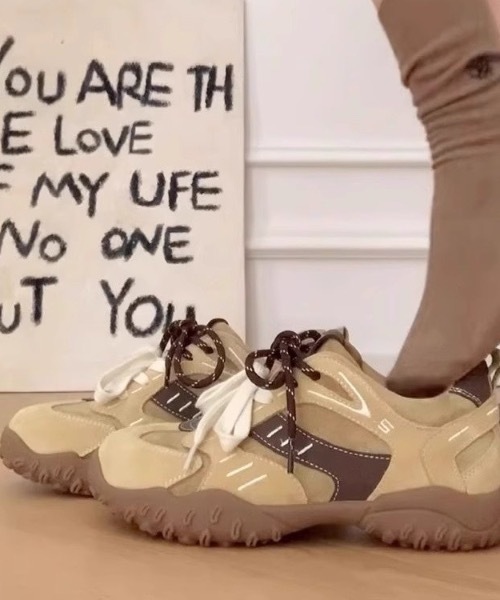 SHEPP（シープ）の「バイカラーシューレース チャンキーソール ダッドスニーカー（スニーカー・レディース・ベージュ/キャメル/ブラウン/イエロー・M/L）」の11枚目の写真