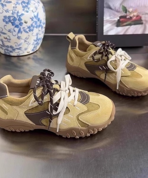 SHEPP（シープ）の「バイカラーシューレース チャンキーソール ダッドスニーカー（スニーカー・レディース・ベージュ/キャメル/ブラウン/イエロー・M/L）」の14枚目の写真