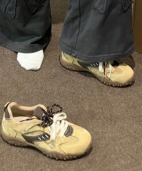SHEPP（シープ）の「バイカラーシューレース チャンキーソール ダッドスニーカー（スニーカー・レディース・ベージュ/キャメル/ブラウン/イエロー・M/L）」の17枚目の写真
