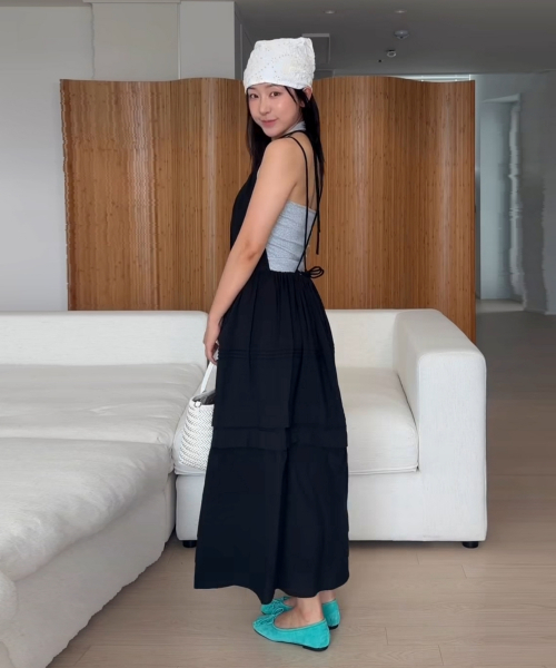 UNNOUT(アナウト)の「DETACHABLE COTTON MAXI DRESS BLACK(ワンピース・レディース・その他・FREE)」の2枚目の写真