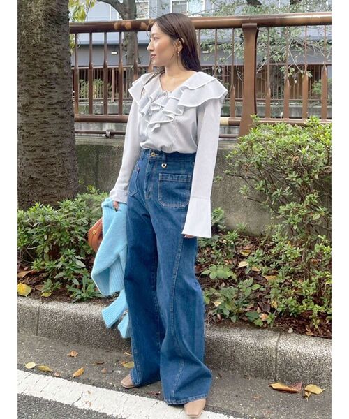 LAGUNAMOON(ラグナムーン)の「ラッフルパイピングブラウス【オフィスカジュアル】(シャツ/ブラウス・レディース・ブルー/ホワイト/ピンク・FREE)」の21枚目の写真