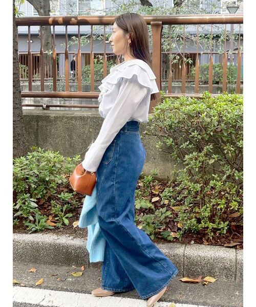 LAGUNAMOON(ラグナムーン)の「ラッフルパイピングブラウス【オフィスカジュアル】(シャツ/ブラウス・レディース・ブルー/ホワイト/ピンク・FREE)」の22枚目の写真