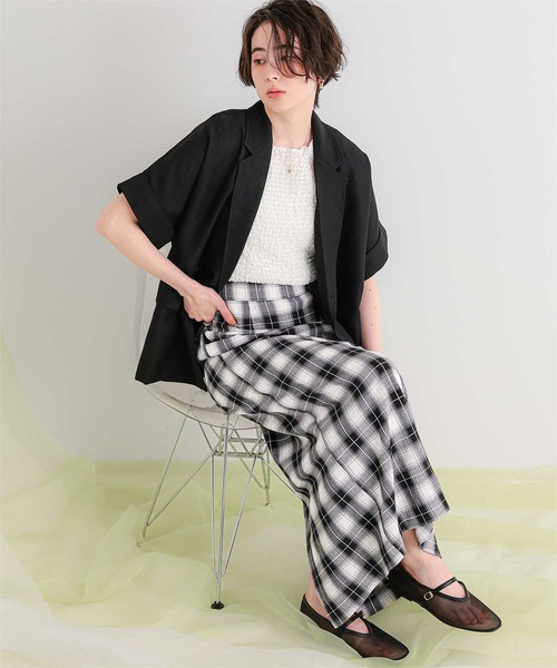 titivate(ティティベイト)の「Iラインチェックスカート(スカート・レディース・ベージュ/ブラウン/ブラック・M/S/L)」の2枚目の写真
