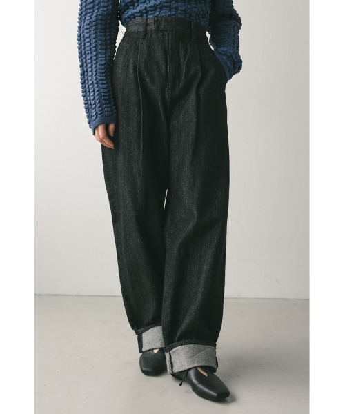 STYLEMIXER(スタイルミキサー)の「ロールアップタックデニム(デニムパンツ・レディース・インディゴブルー/ブラック・SMALL/MEDIUM/LARGE)」の4枚目の写真