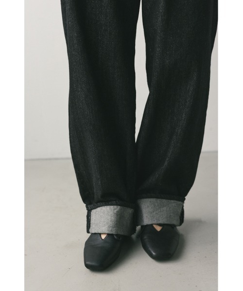 STYLEMIXER(スタイルミキサー)の「ロールアップタックデニム(デニムパンツ・レディース・インディゴブルー/ブラック・SMALL/MEDIUM/LARGE)」の6枚目の写真
