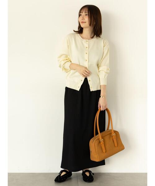 Te chichi TERRASSE（テチチテラス）の「金釦クルーネックカーディガン（カーディガン/ボレロ・レディース・チャコールグレー/イエロー/オフホワイト/ミント・F）」の5枚目の写真