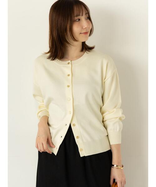 Te chichi TERRASSE（テチチテラス）の「金釦クルーネックカーディガン（カーディガン/ボレロ・レディース・チャコールグレー/イエロー/オフホワイト/ミント・F）」の7枚目の写真