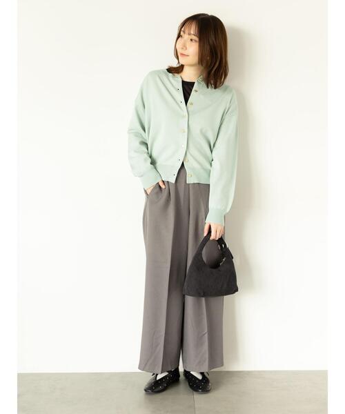 Te chichi TERRASSE（テチチテラス）の「金釦クルーネックカーディガン（カーディガン/ボレロ・レディース・チャコールグレー/イエロー/オフホワイト/ミント・F）」の11枚目の写真