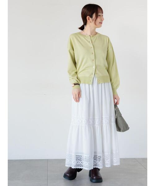 Te chichi TERRASSE（テチチテラス）の「金釦クルーネックカーディガン（カーディガン/ボレロ・レディース・チャコールグレー/イエロー/オフホワイト/ミント・F）」の15枚目の写真