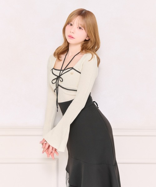 apres jour(アプレジュール)の「フロントリボンデザインニット(ニット/セーター・レディース・グレイッシュベージュ/ブラック/アイボリー・X-LARGE/フリー)」の7枚目の写真