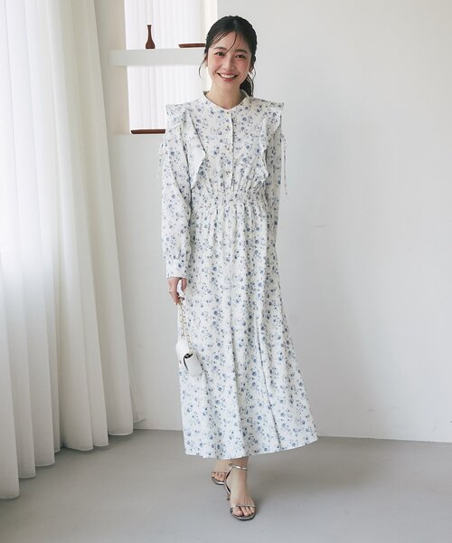 La boutique BonBon（ラブティックボンボン）の「【最強愛されワンピース】小花プリントマーメイドワンピース（ワンピース・レディース・オフホワイト/ライトグレー・FREE/PM）」の3枚目の写真