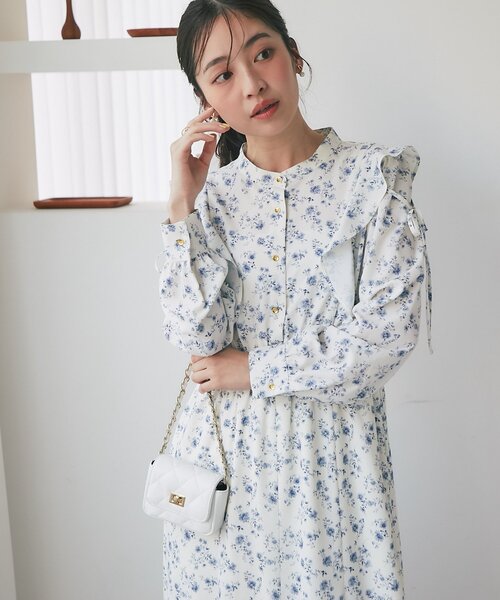 La boutique BonBon（ラブティックボンボン）の「【最強愛されワンピース】小花プリントマーメイドワンピース（ワンピース・レディース・オフホワイト/ライトグレー・FREE/PM）」の7枚目の写真