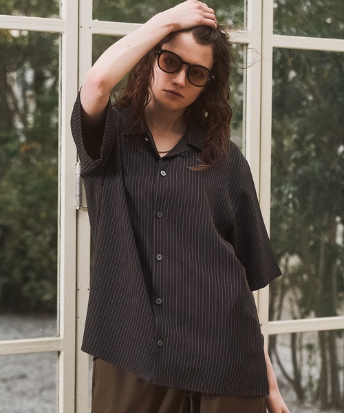 CASPER JOHN(キャスパージョン)の「Pinstripe shirts/ピンストライプシャツ(シャツ/ブラウス・メンズ・ライトグリーン/ダークブラウン/ブラック・SMALL/X-SMALL/LARGE/MEDIUM)」の5枚目の写真
