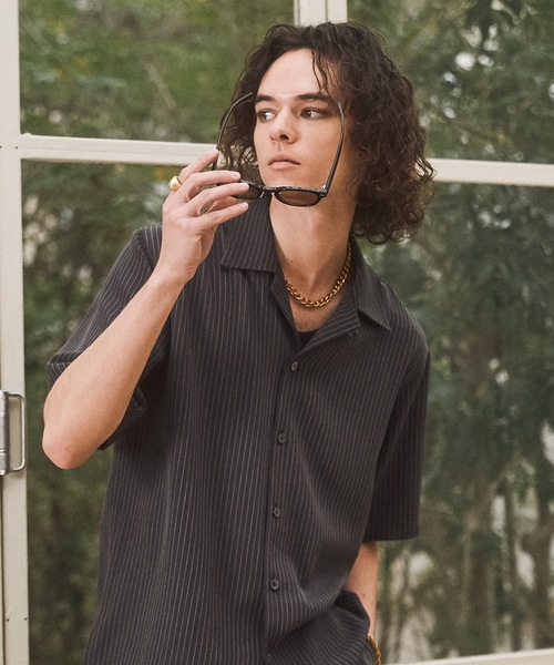 CASPER JOHN(キャスパージョン)の「Pinstripe shirts/ピンストライプシャツ(シャツ/ブラウス・メンズ・ライトグリーン/ダークブラウン/ブラック・SMALL/X-SMALL/LARGE/MEDIUM)」の7枚目の写真