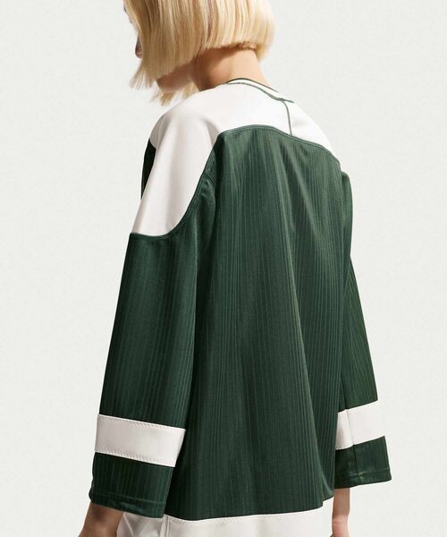 NIKE（ナイキ）の「ナイキ スポーツウェア ウィメンズ オーバーサイズド ジャージー チュニック / Nike Sportswear Women's Oversized Jersey Tunic IF0320-323 Fir（ジャージ・レディース・カモフラージュ・M/L/XS/XL/S）」の17枚目の写真