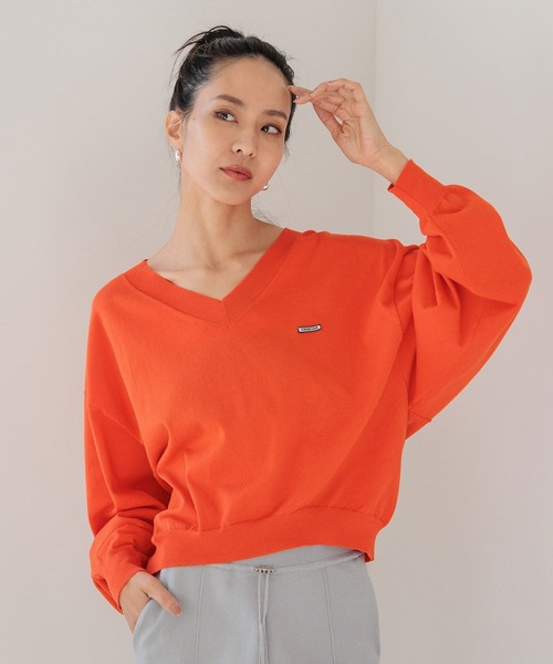 HEREIAM（ヘレイアム）の「【HEREIAM】ワッペンロゴ ドライタッチニット（ニット/セーター・レディース・オフホワイト/オレンジ/ブラック・FREE）」の3枚目の写真