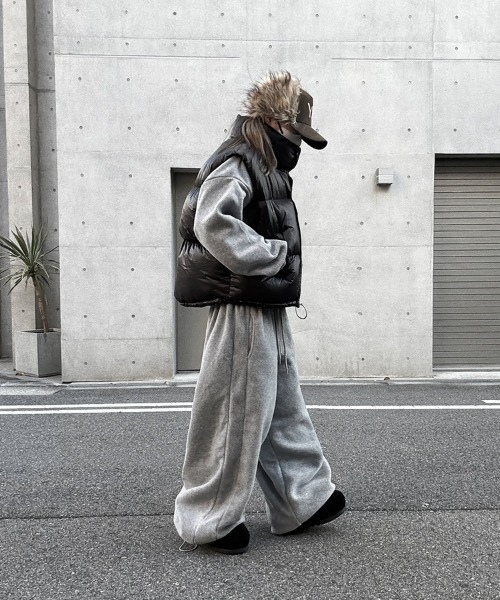 YACA（ヤーカ）の「Cropped Fleece Zip Tops/クロップドフリースジップトップス（ジャージ・レディース・ブラウン/グレー・FREE）」の12枚目の写真