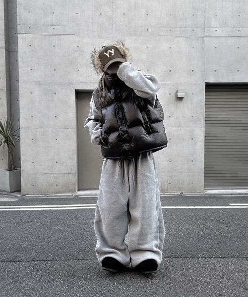 YACA（ヤーカ）の「Cropped Fleece Zip Tops/クロップドフリースジップトップス（ジャージ・レディース・ブラウン/グレー・FREE）」の13枚目の写真