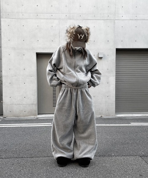 YACA（ヤーカ）の「Cropped Fleece Zip Tops/クロップドフリースジップトップス（ジャージ・レディース・ブラウン/グレー・FREE）」の14枚目の写真